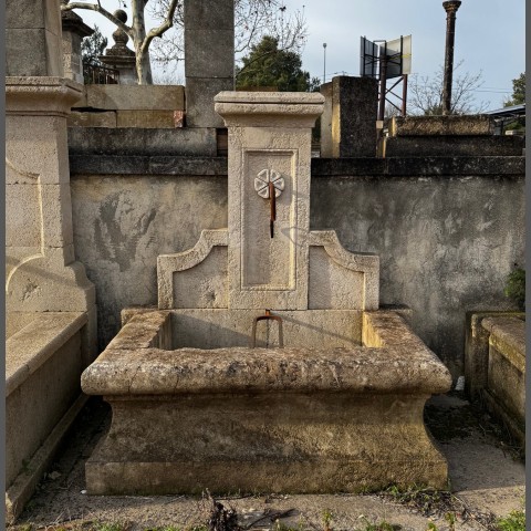 FONTAINE MURALE MOTIF FLEUR