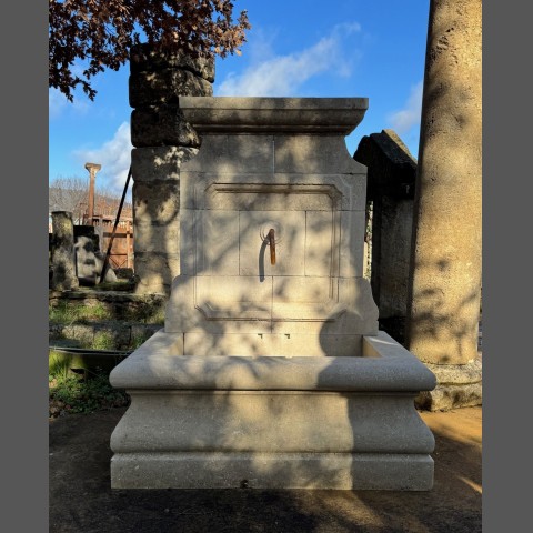 FONTAINE DE STYLE LOUIS XIV