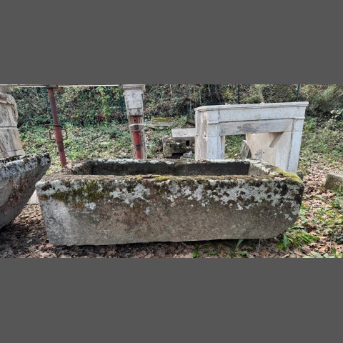 Auge ancienne rustique en grés