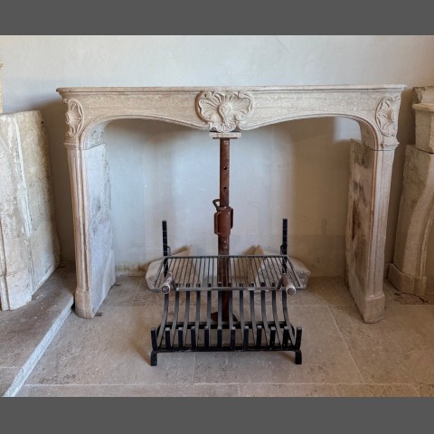 Cheminée ancienne Louis XV 