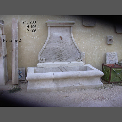 Fontaine de style provençal