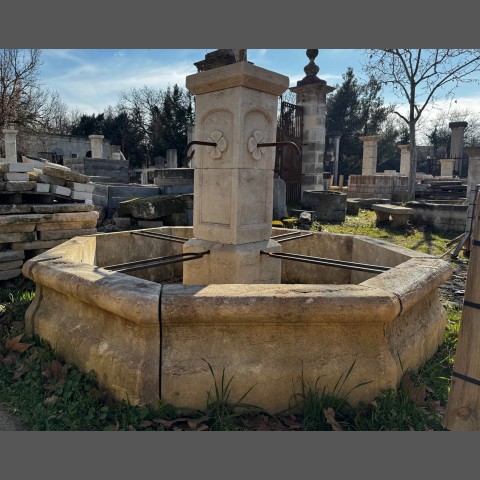 FONTAINE OCTOGONALE