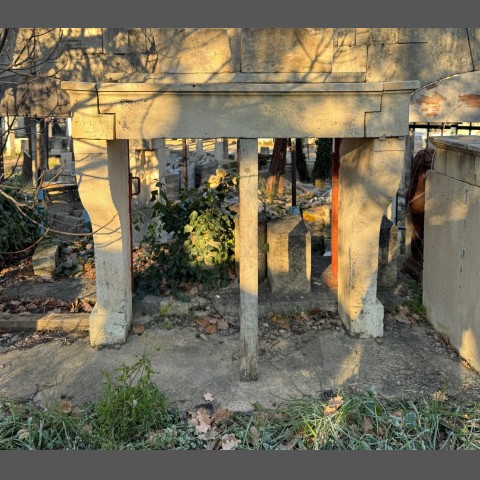 PETITE CHEMINEE A CLE