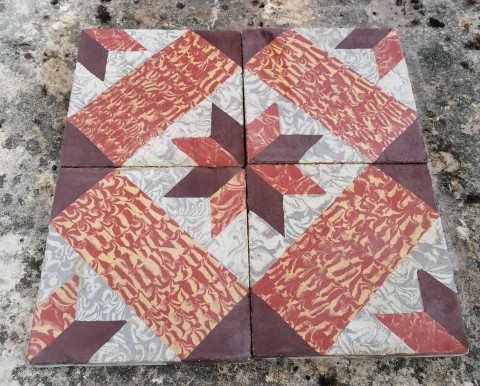 CAROCIMENT ETOILE ROUGE FOND GRIS 