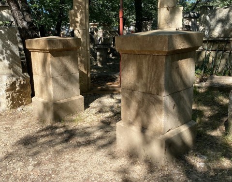 STONE PILARS