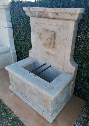 FONTAINE TETE DE LION 