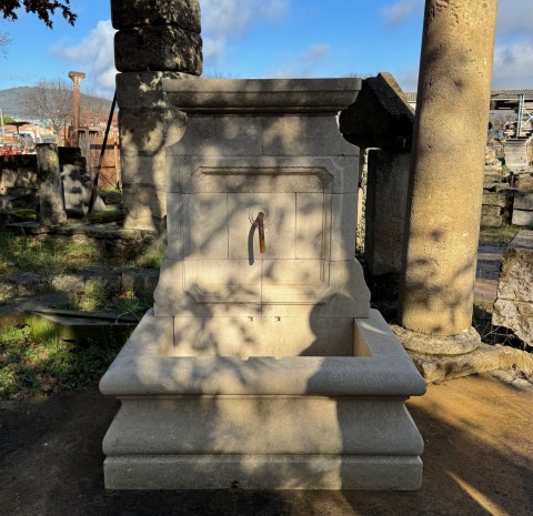 FONTAINE DE STYLE LOUIS XIV