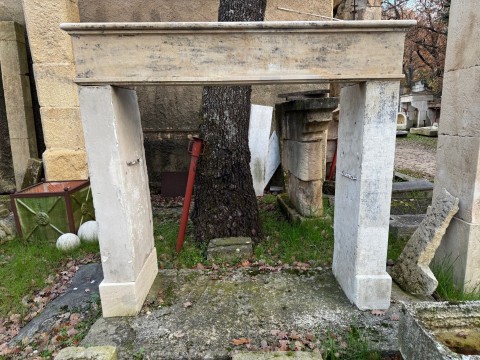 CHEMINEE ANCIENNE A PIEDS DROITS