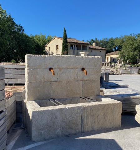 FOUNTAIN IN OLD STONE