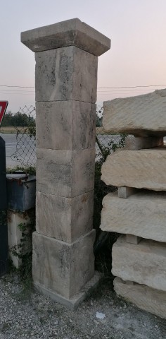 Paire de pilier: MOD&Eacute;LE JOUCAS