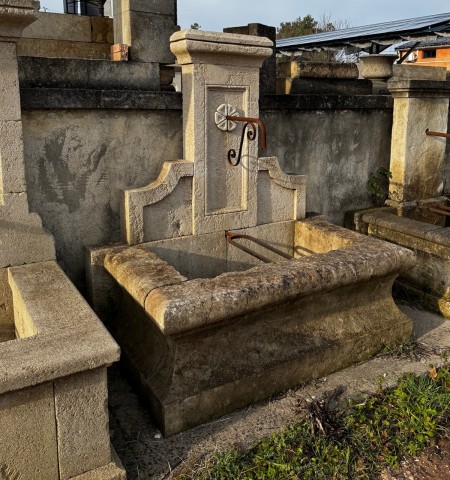 FONTAINE MURALE MOTIF FLEUR